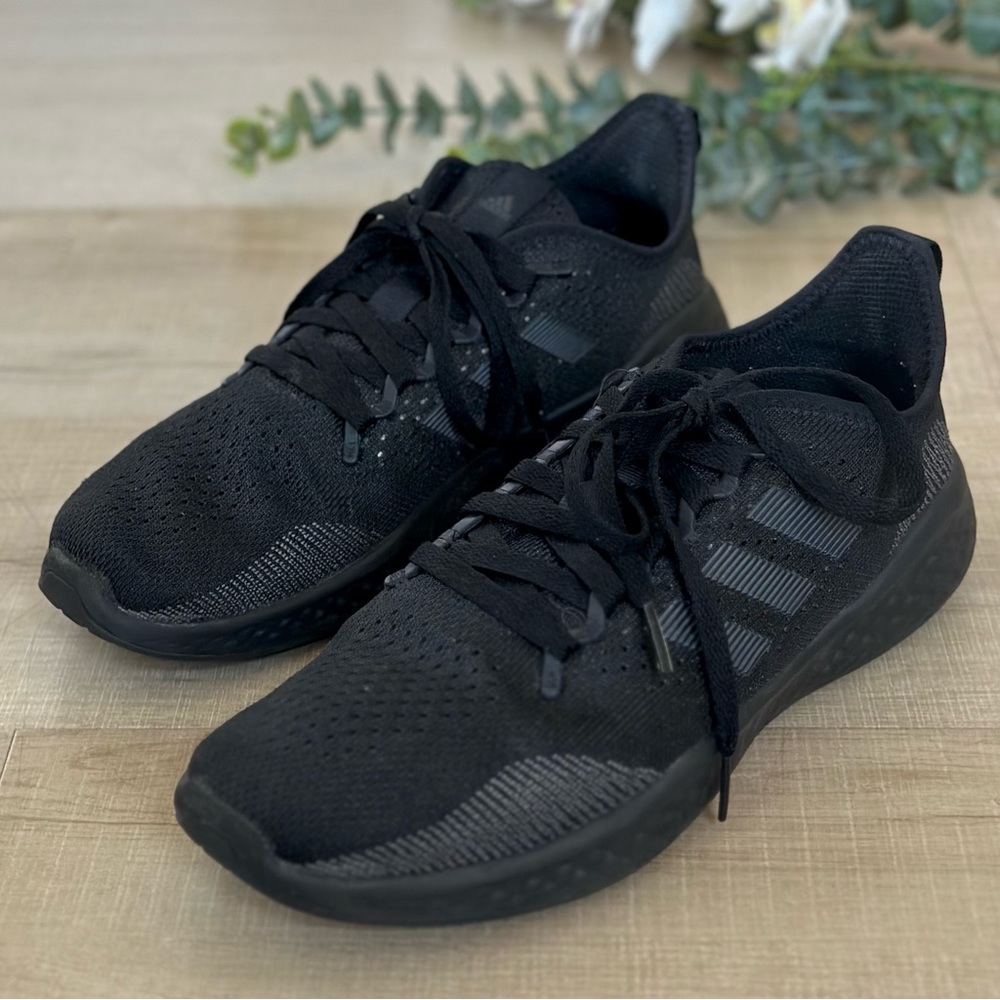 adidas 9.5